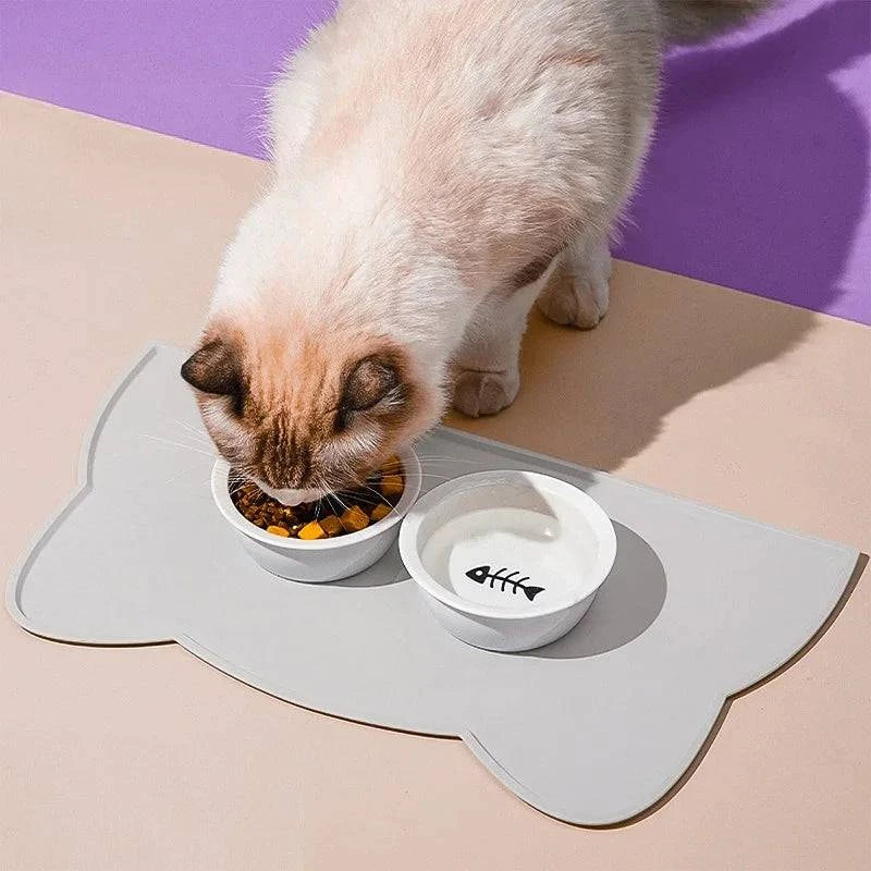 Premium Non-Slip Pet Feeding Mat: Waterproof Silicone with Raised Edge for Cats and Dogs - Home Fads