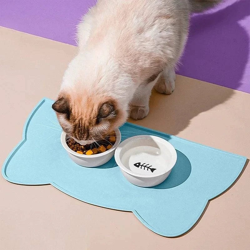Premium Non-Slip Pet Feeding Mat: Waterproof Silicone with Raised Edge for Cats and Dogs - Home Fads