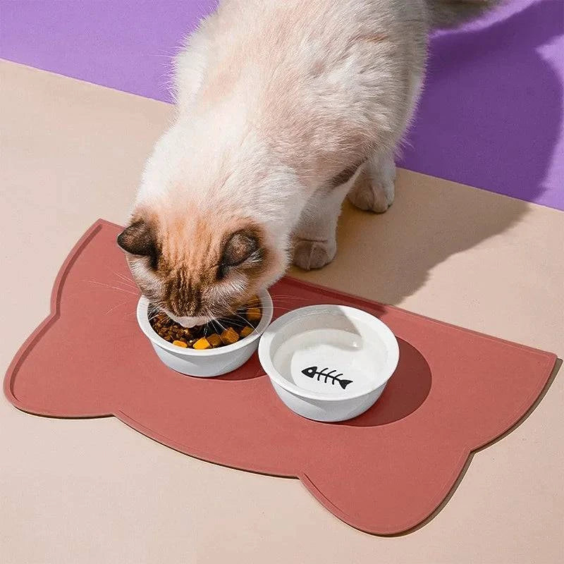 Premium Non-Slip Pet Feeding Mat: Waterproof Silicone with Raised Edge for Cats and Dogs - Home Fads