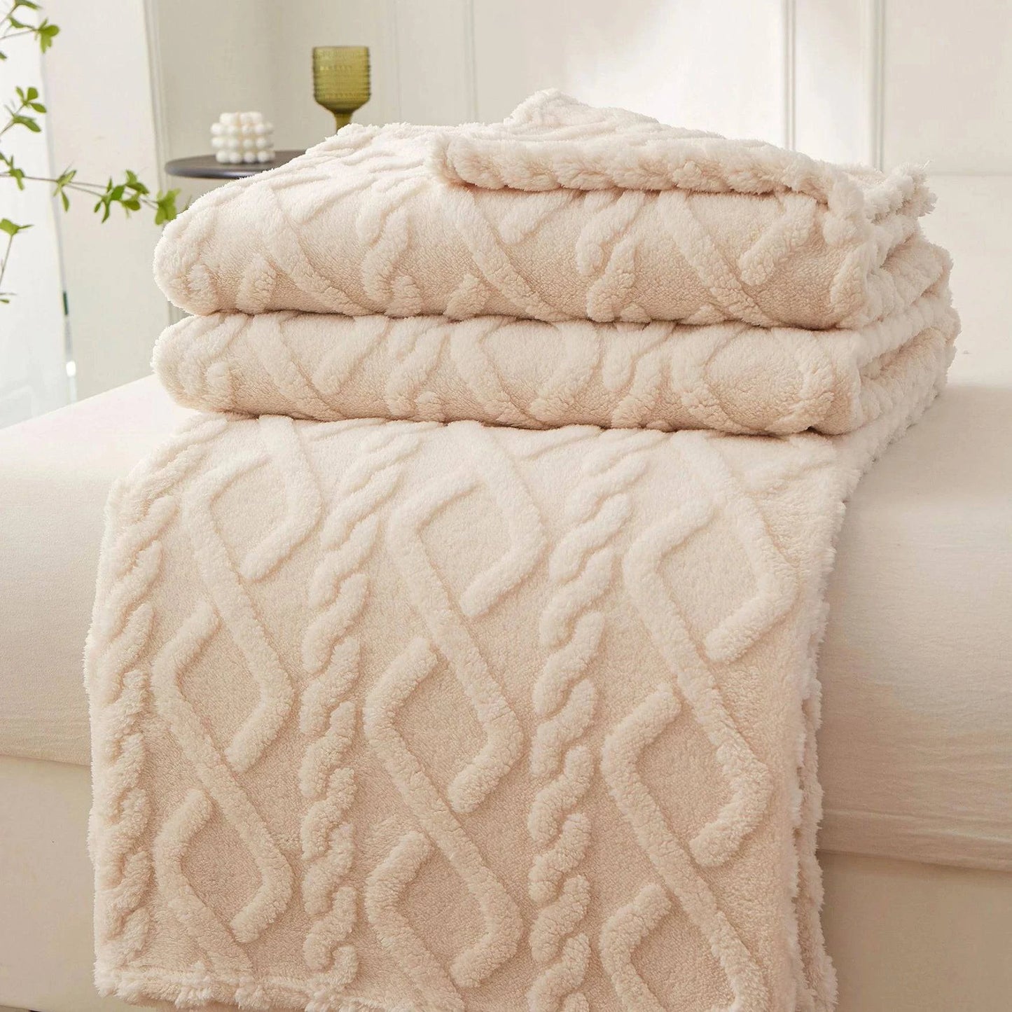 Premium Winter Sherpa Blanket: Soft Sofa Cover, Travel Wrap, Kids Bedspread - Luxurious Home Textile - Home Fads
