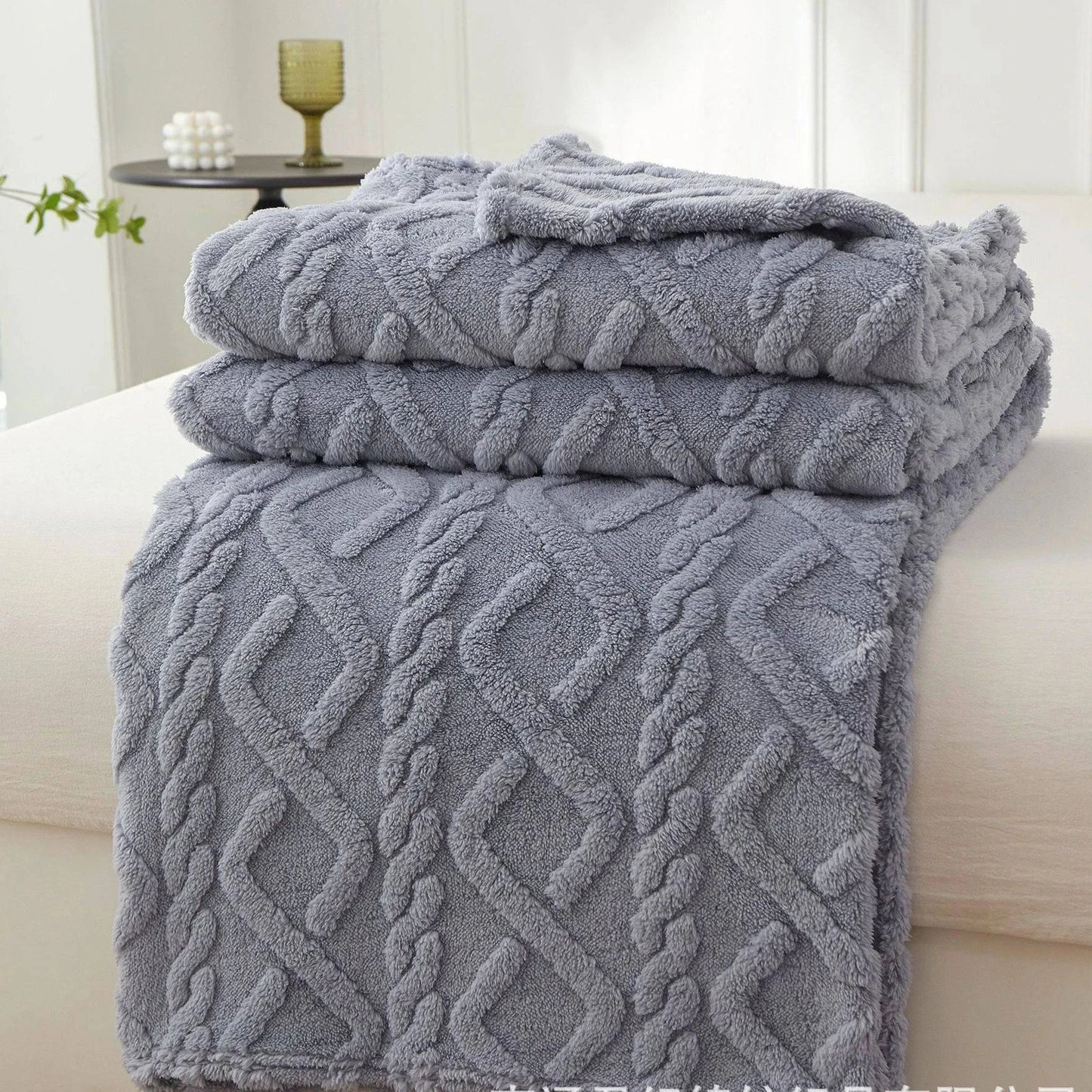 Premium Winter Sherpa Blanket: Soft Sofa Cover, Travel Wrap, Kids Bedspread - Luxurious Home Textile - Home Fads