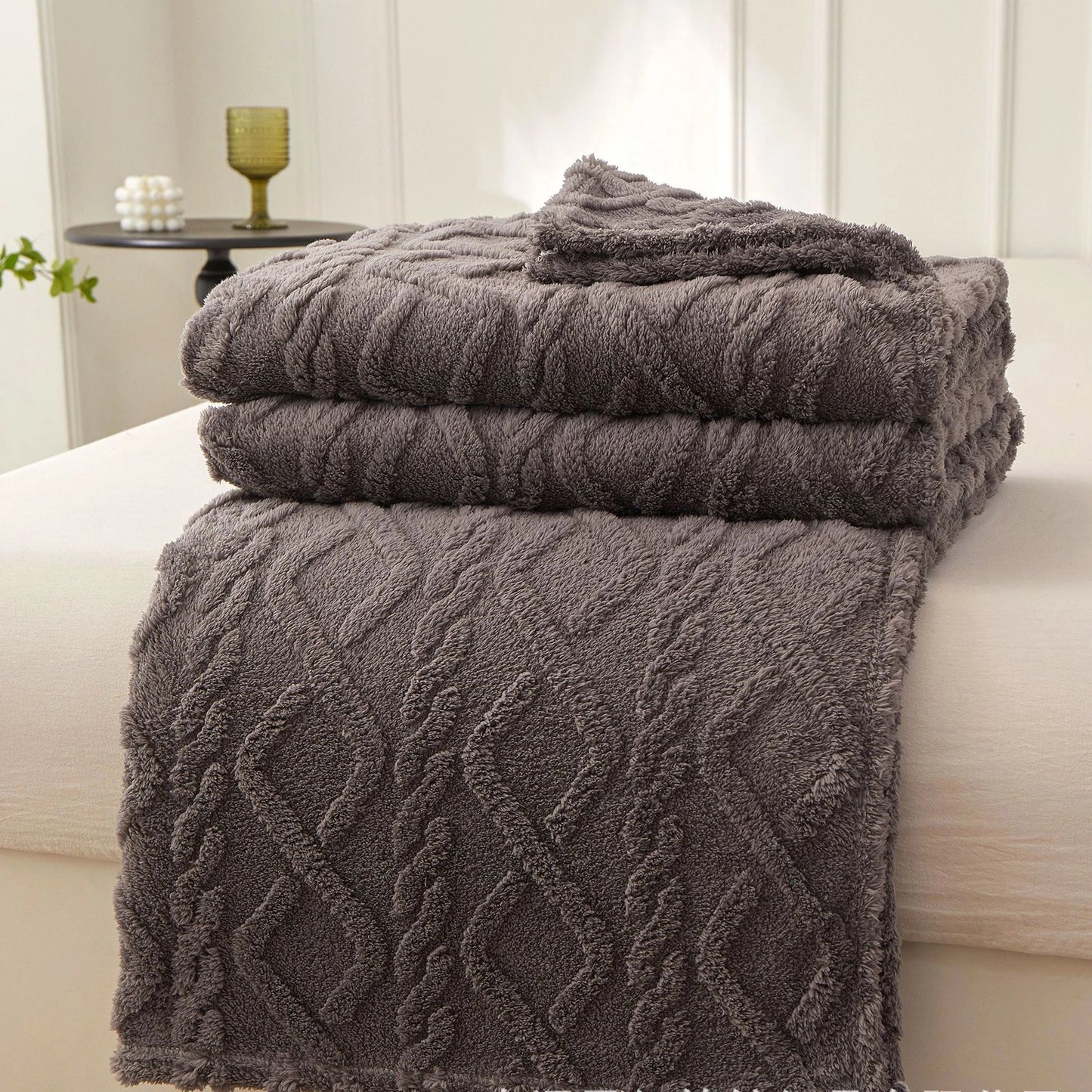 Premium Winter Sherpa Blanket: Soft Sofa Cover, Travel Wrap, Kids Bedspread - Luxurious Home Textile - Home Fads