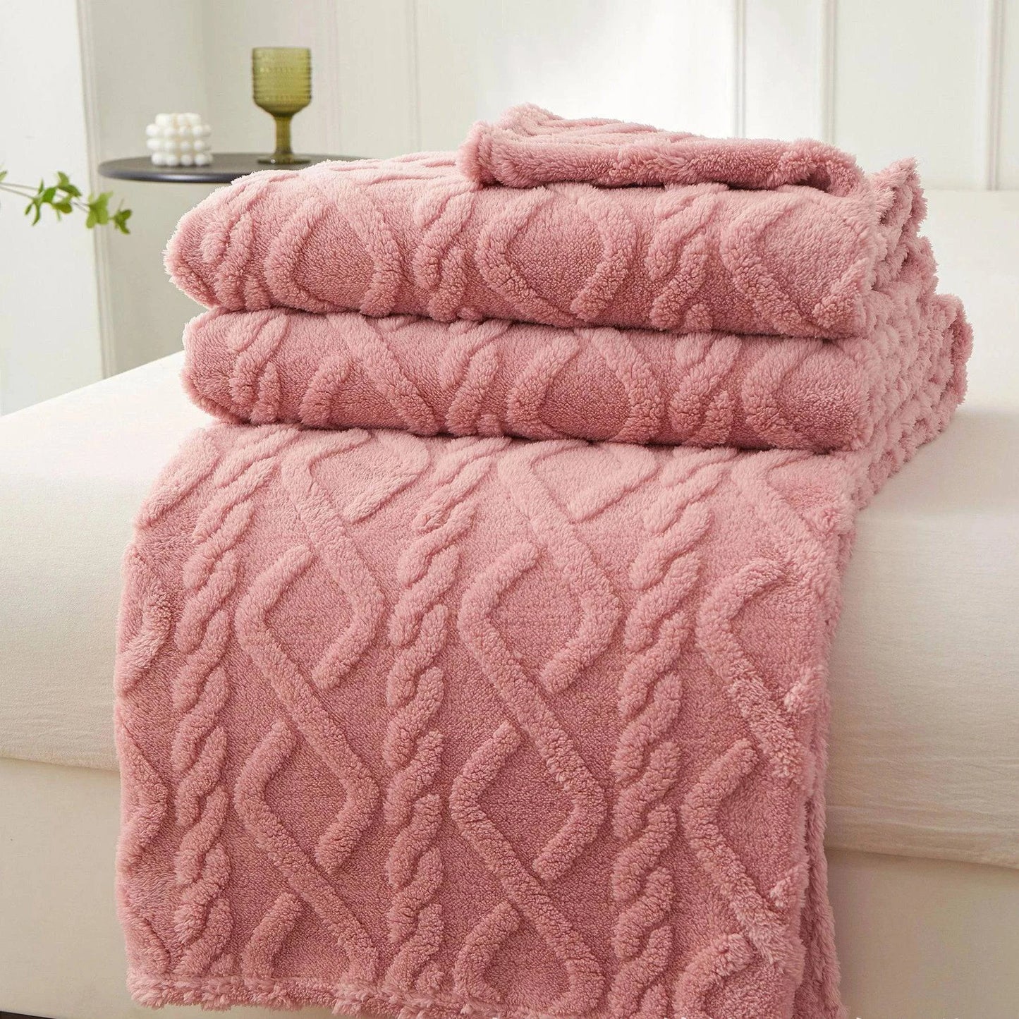 Premium Winter Sherpa Blanket: Soft Sofa Cover, Travel Wrap, Kids Bedspread - Luxurious Home Textile - Home Fads