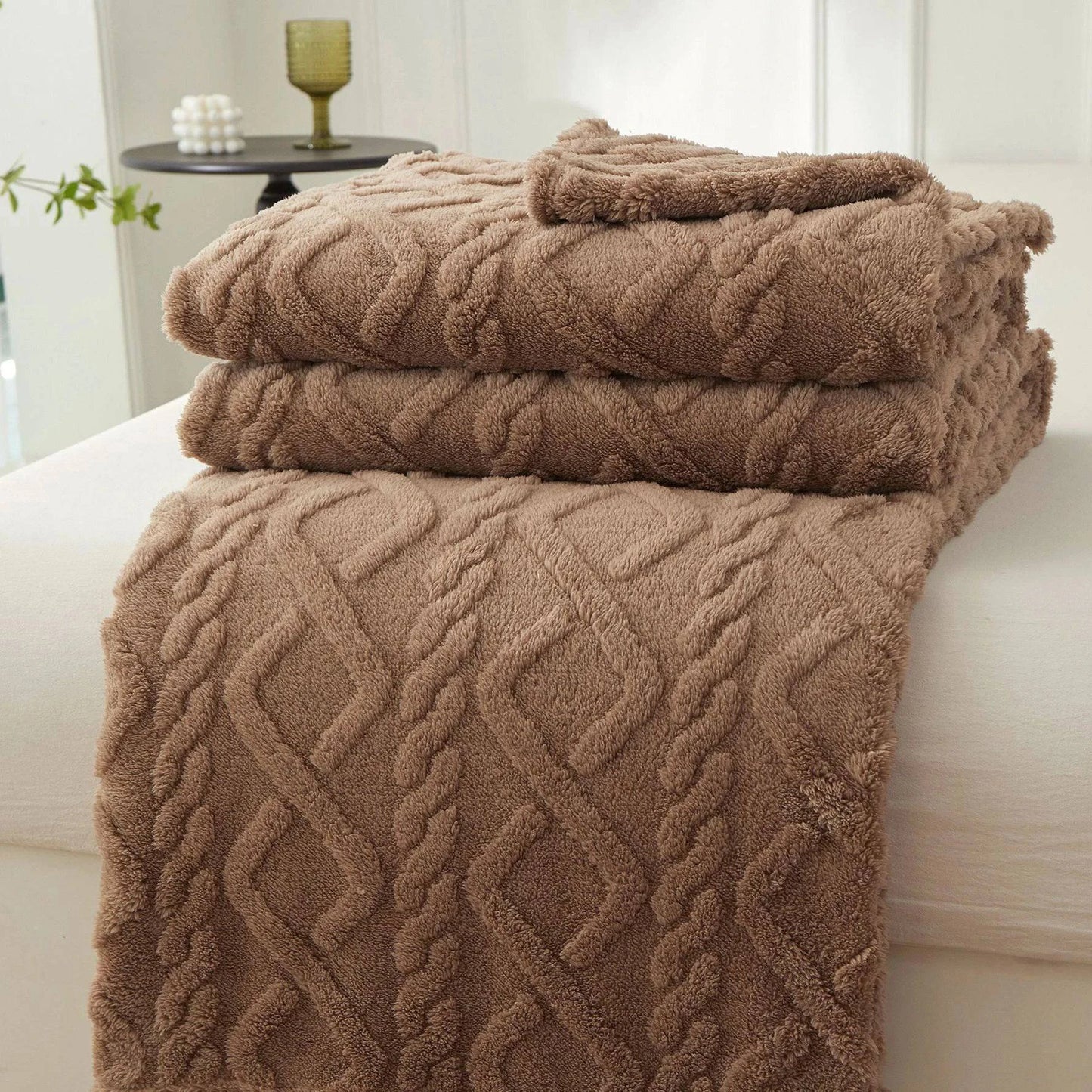 Premium Winter Sherpa Blanket: Soft Sofa Cover, Travel Wrap, Kids Bedspread - Luxurious Home Textile - Home Fads
