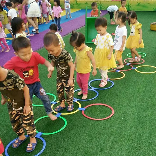 10 Interlocking Jump Hoops – Children’s Indoor & Outdoor Fitness and Agility Training Set with Connectors – 3 Sizes for Ages 2+ - Home Fads 