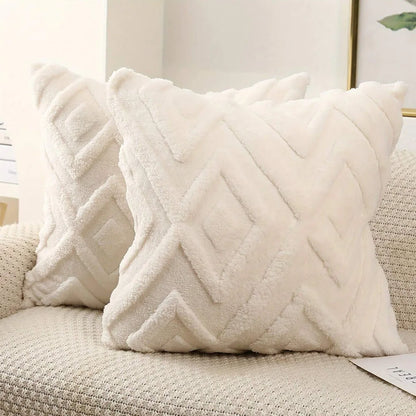 2-Piece Flannel Decorative Pillowcase Set – Soft Geometric Diamond Pattern Cushion Covers for Living Room and Bedroom - Home Fads 