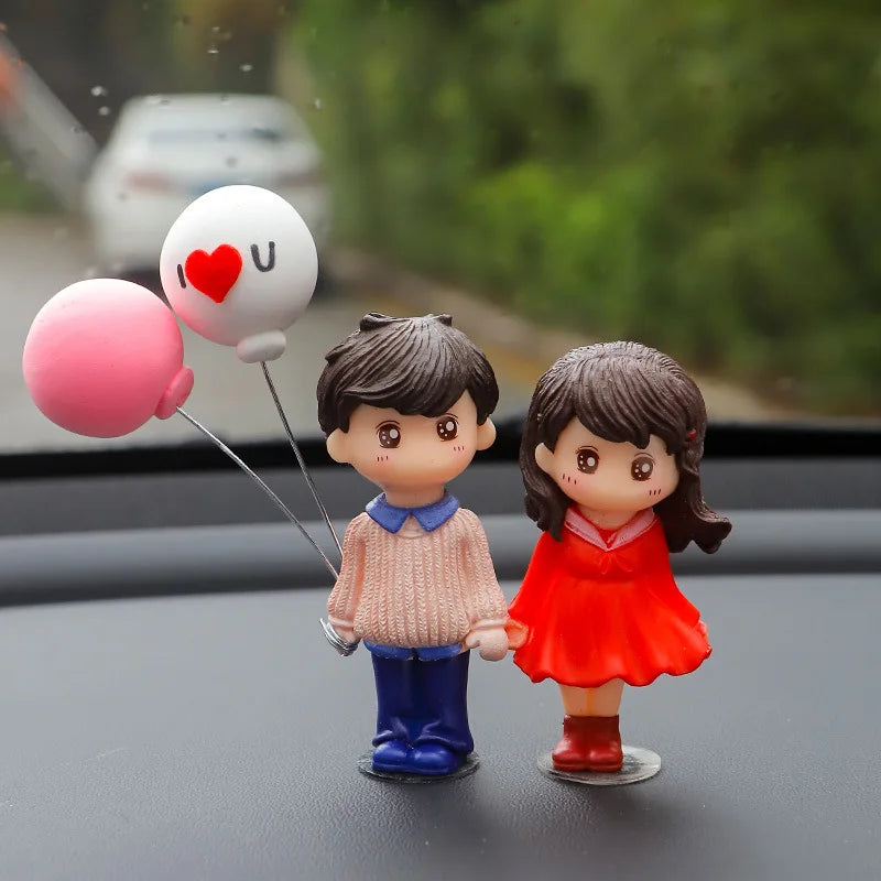 Charming Cartoon Couple Resin Figurines – Elegant Car Dashboard Decorations and Unique Valentine’s Day Gift - Home Fads 