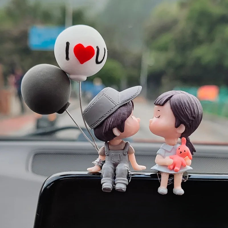 Charming Cartoon Couple Resin Figurines – Elegant Car Dashboard Decorations and Unique Valentine’s Day Gift - Home Fads 