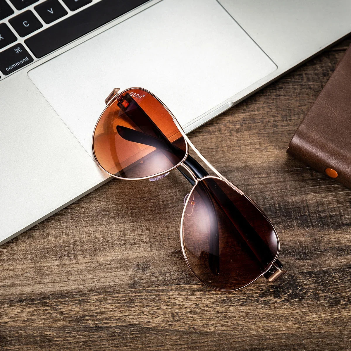 Men’s Quartz Watch 6-in-1 Gift Set – Large Dial, Leather Belt, Wallet, Glasses, Pen, and Keychain - Home Fads 