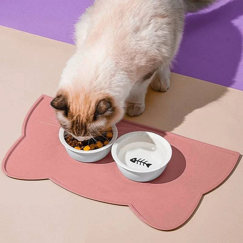 Premium Non-Slip Pet Feeding Mat: Waterproof Silicone with Raised Edge for Cats and Dogs - Home Fads 