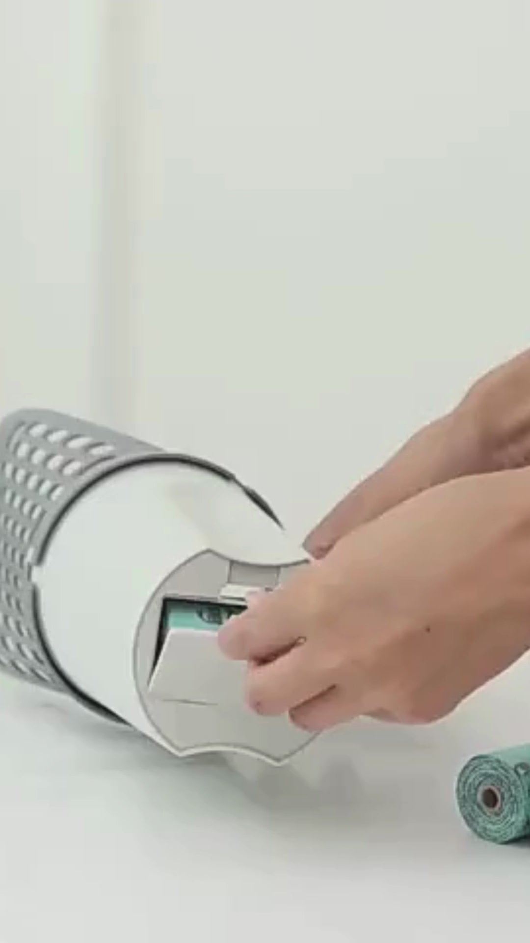 Cat Litter Scoop with Refill Bags - Efficient Pet Waste Management Tool for Clean and Hygienic Litter Boxes - Home Fads